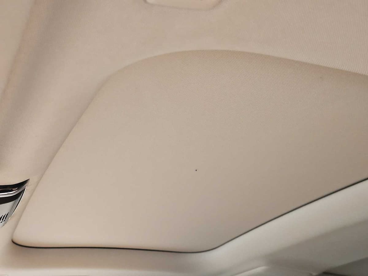 2020 BMW 740i - Image 23