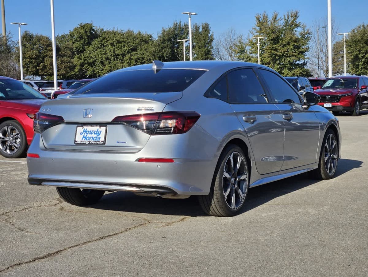 2026 Honda Civic Hybrid - Image 4