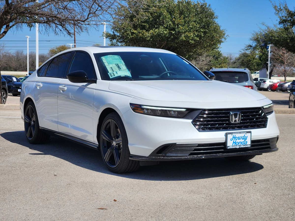 2026 Honda Accord Hybrid - Image 3