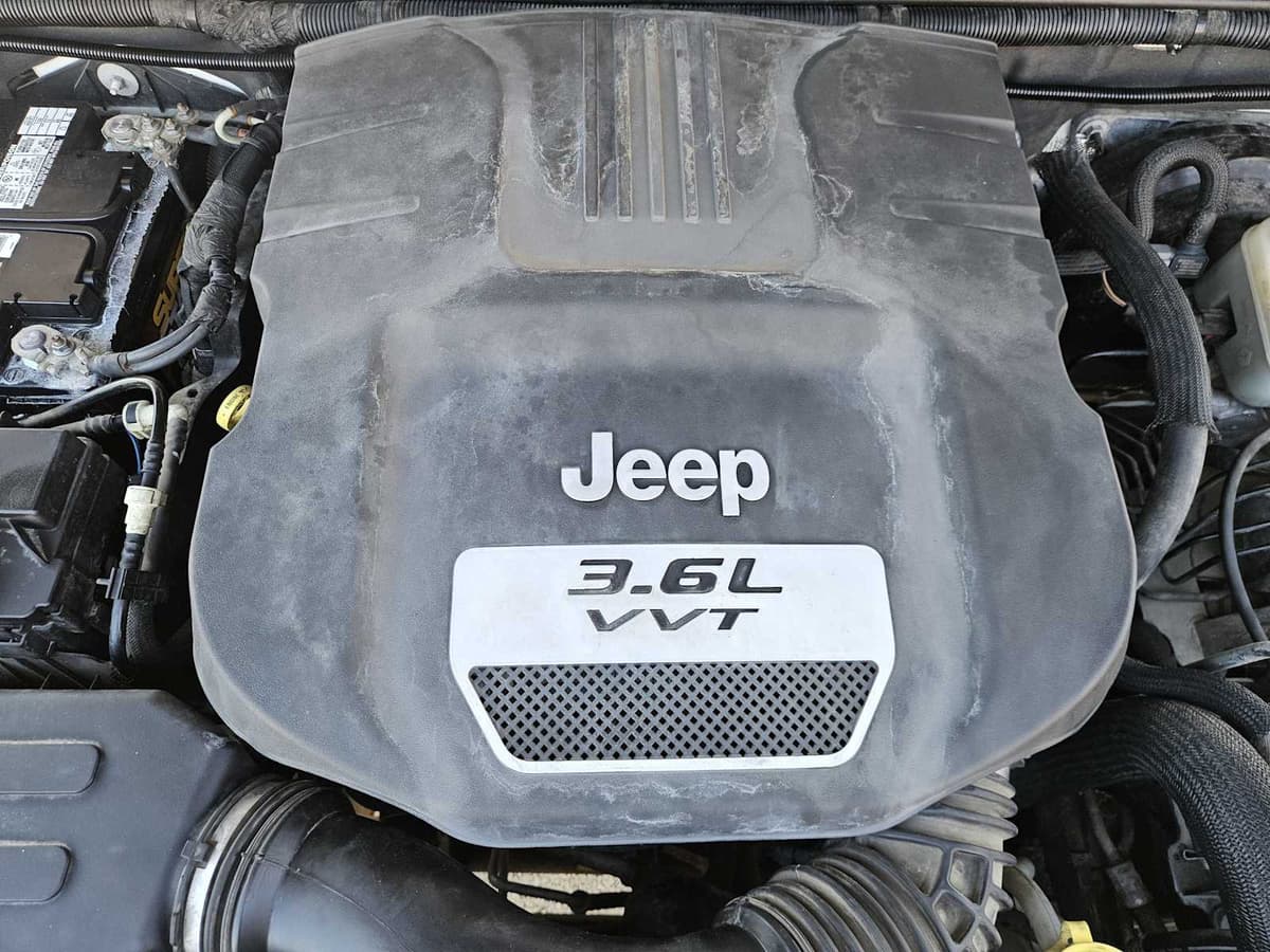 2012 Jeep Wrangler Unlimited - Image 28