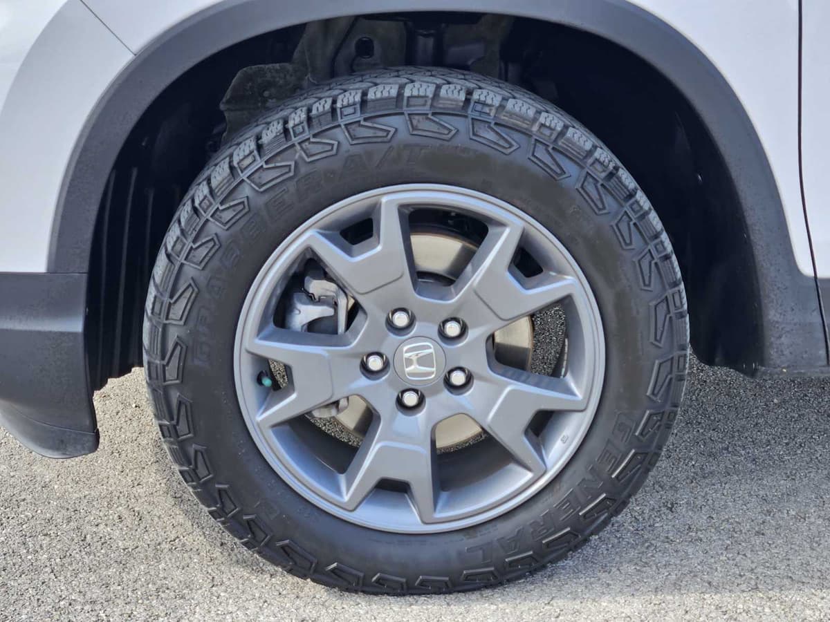 2024 Honda Passport - Image 9