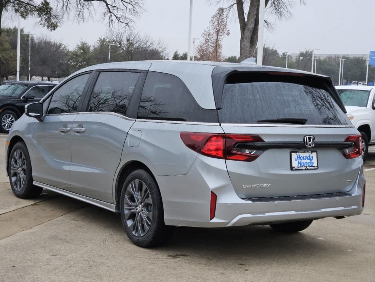 2026 Honda Odyssey - Image 4