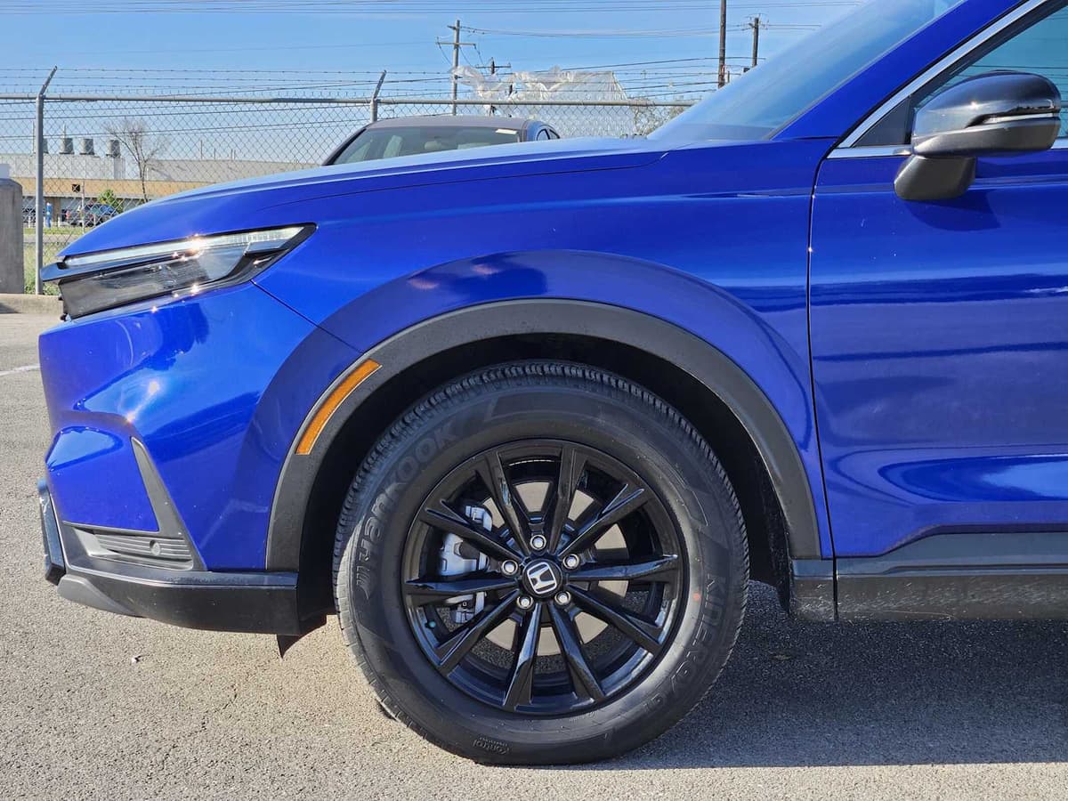 2024 Honda CR-V Hybrid - Image 8