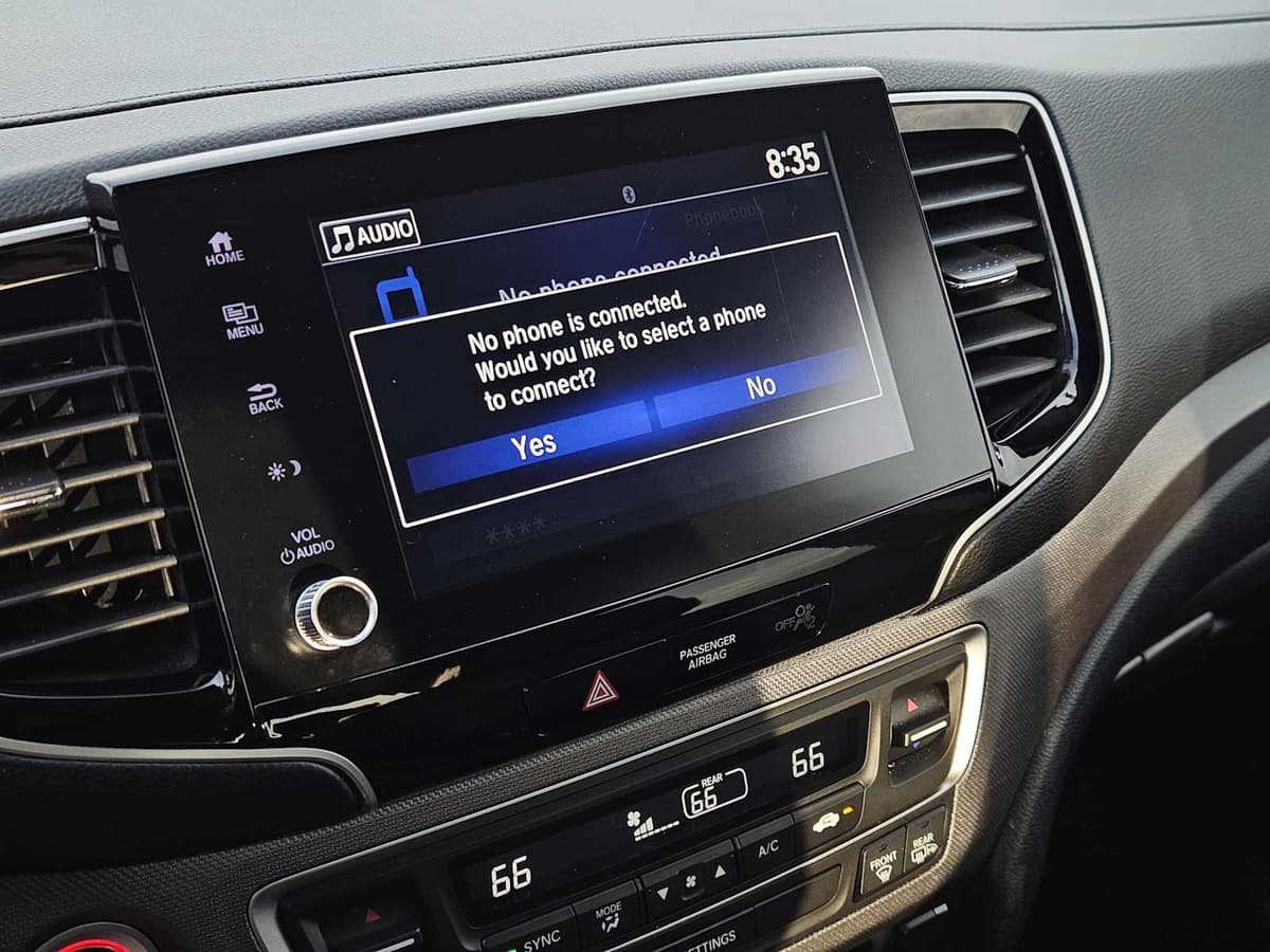 2023 Honda Ridgeline - Image 17