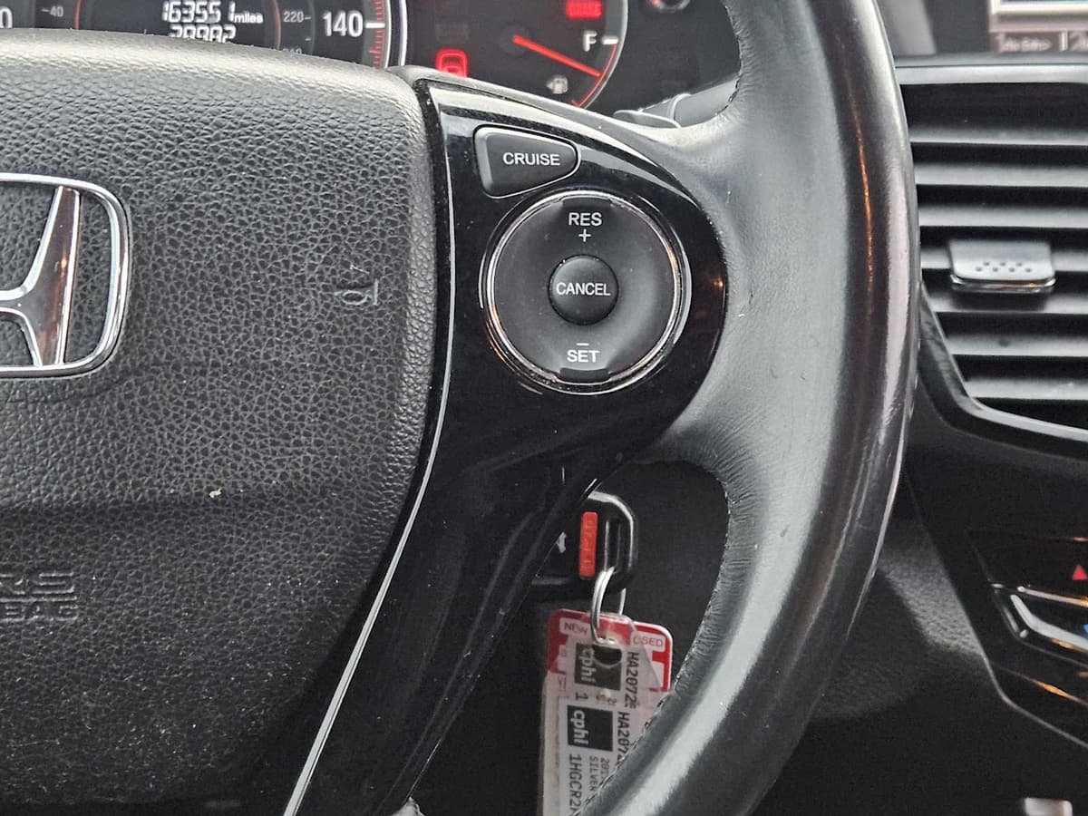 2017 Honda Accord Sedan - Image 26