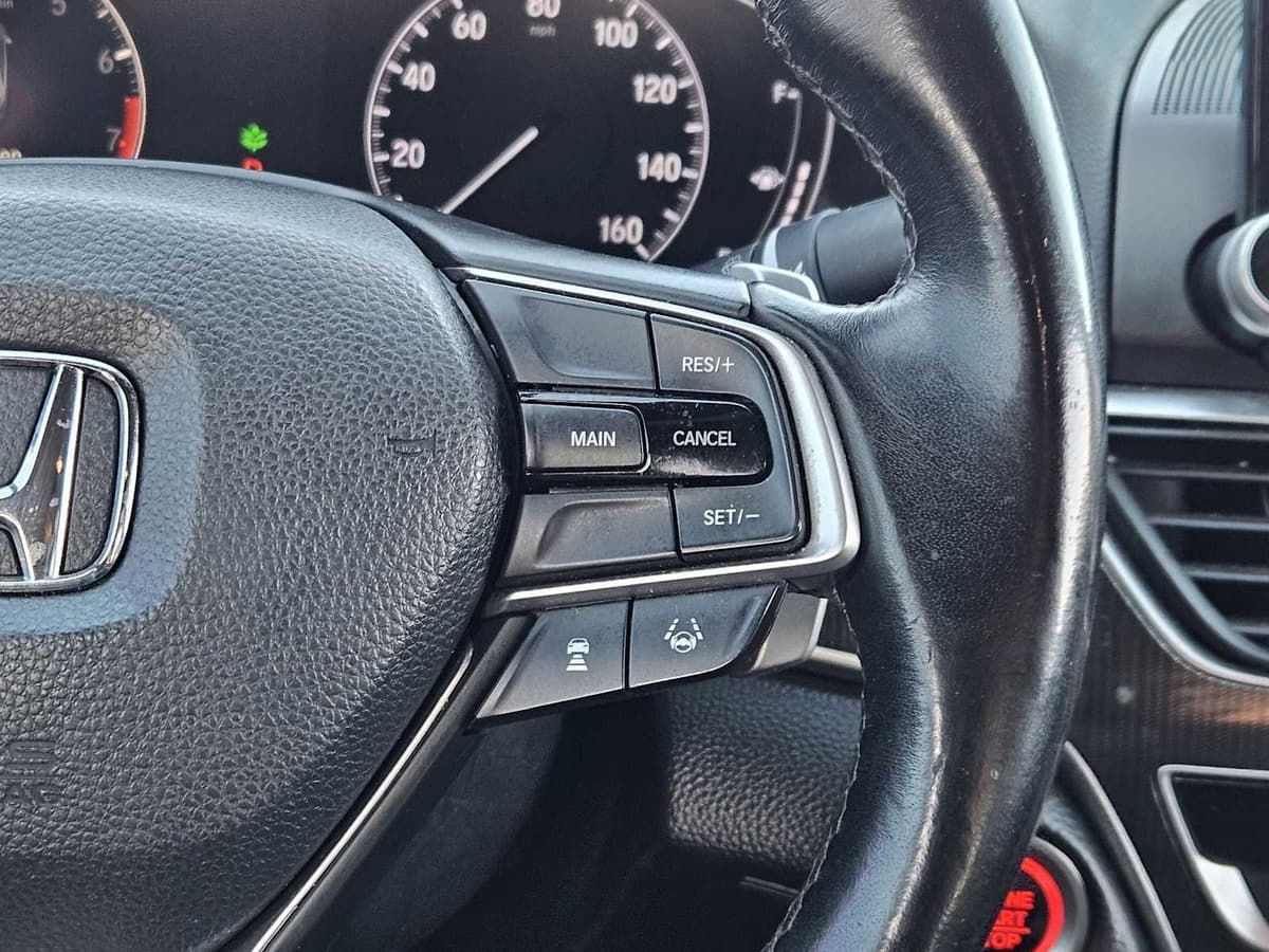 2019 Honda Accord Sedan - Image 28