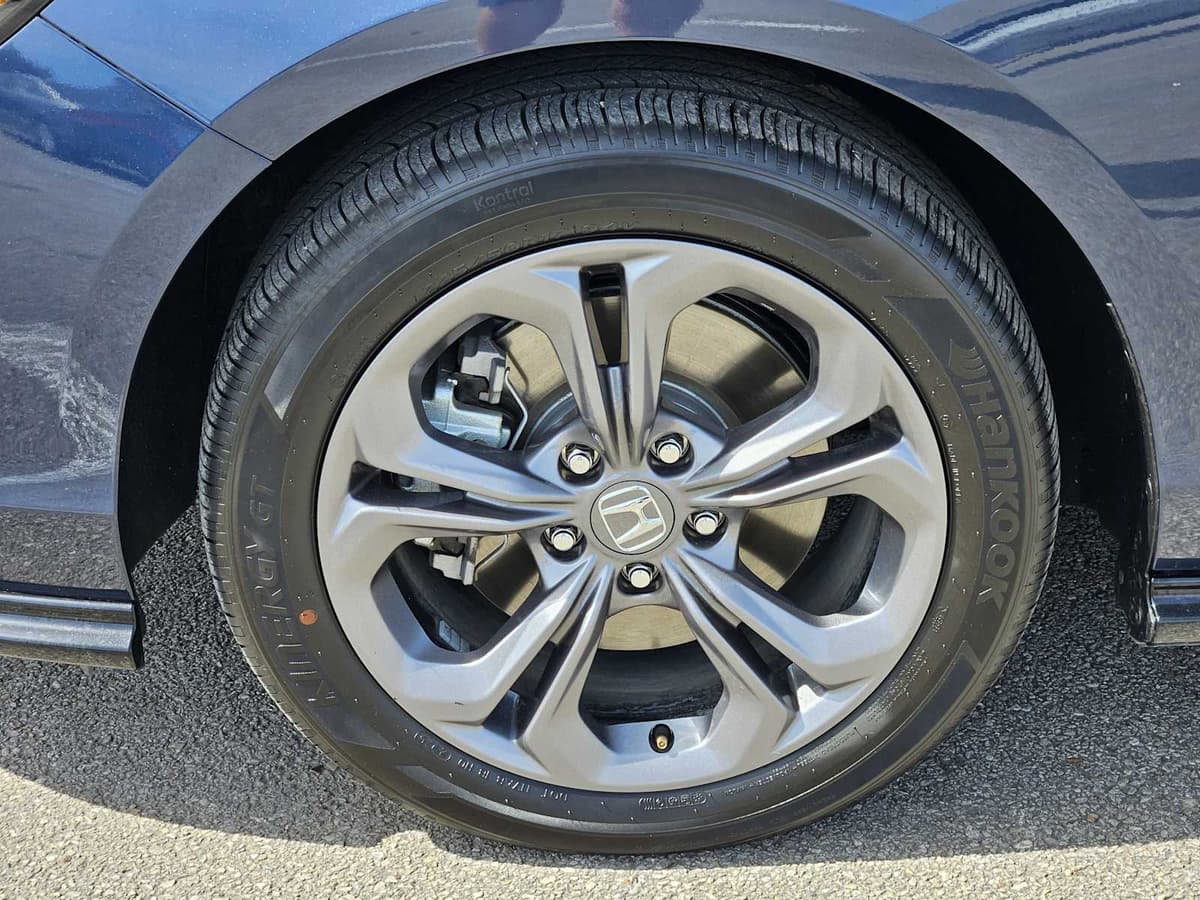 2025 Honda Accord - Image 9