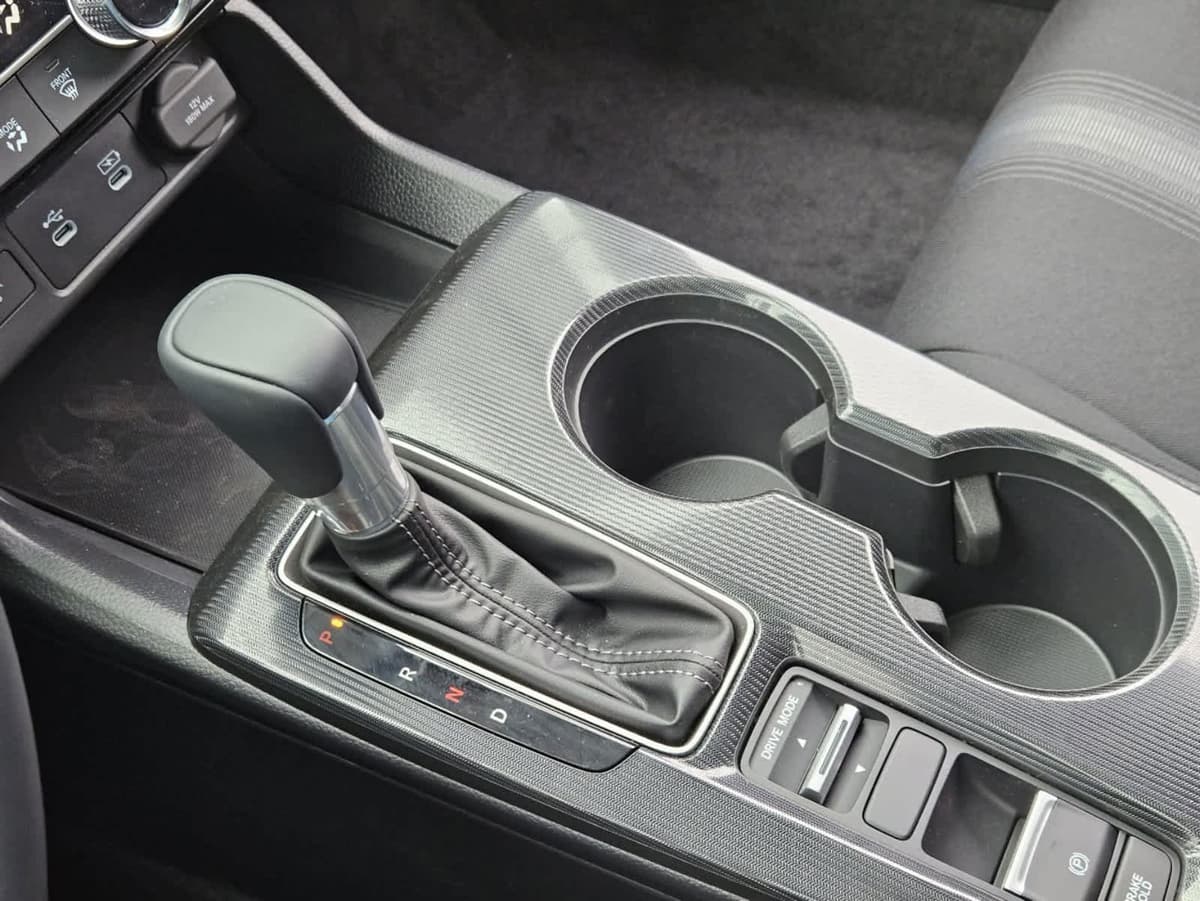 2026 Honda Civic Hybrid - Image 17