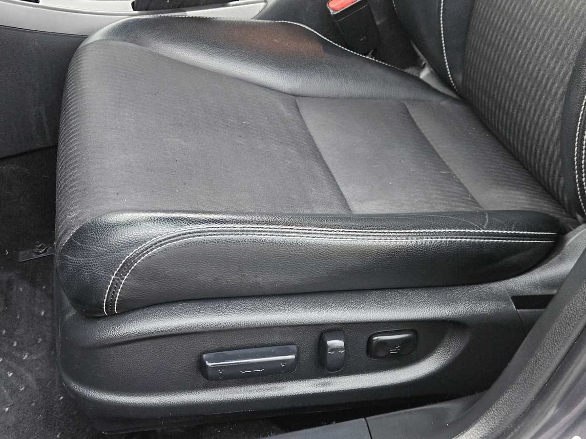 2017 Honda Accord Sedan - Image 22