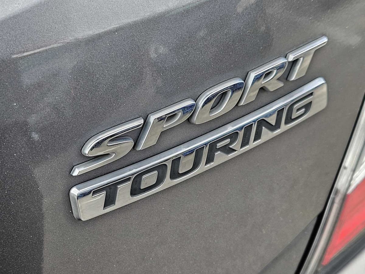 2019 Honda Civic Hatchback - Image 12