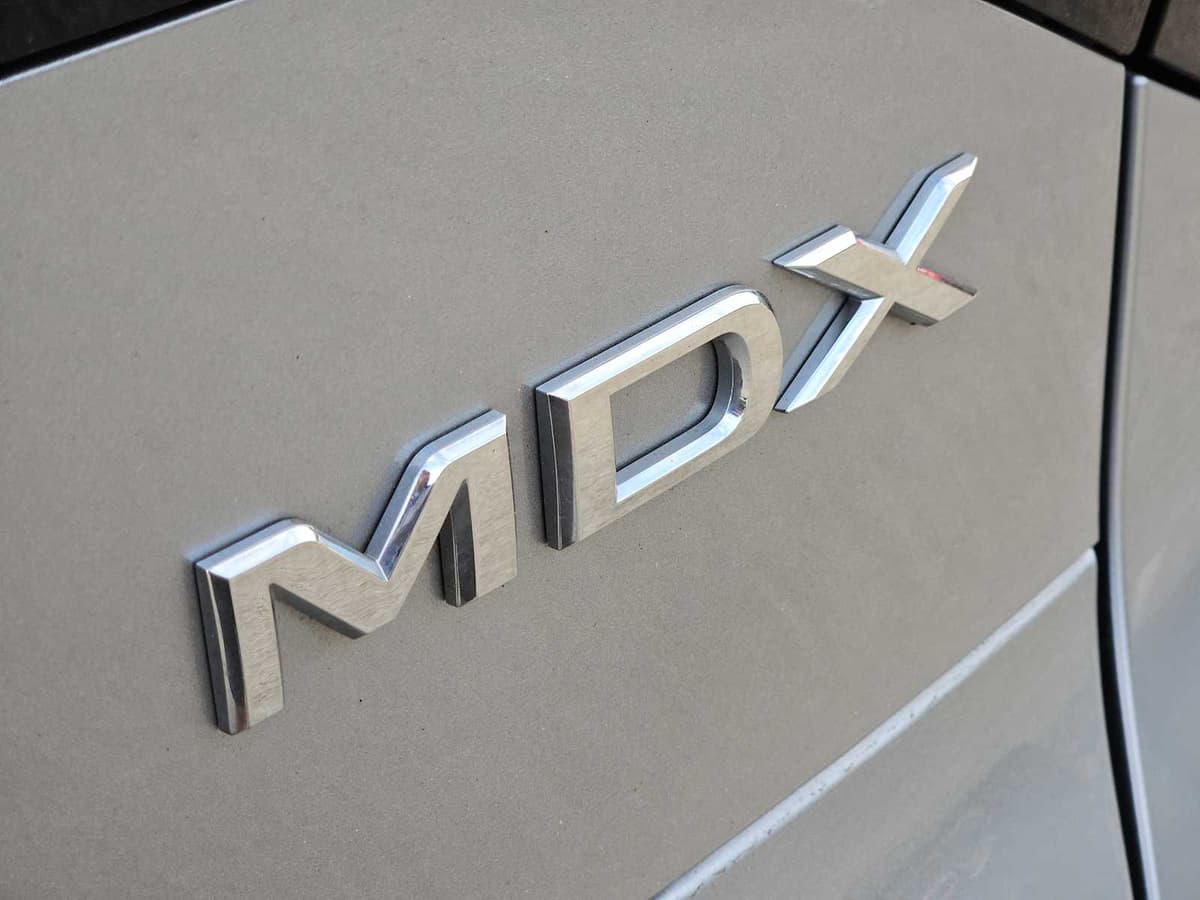 2023 Acura MDX - Image 11