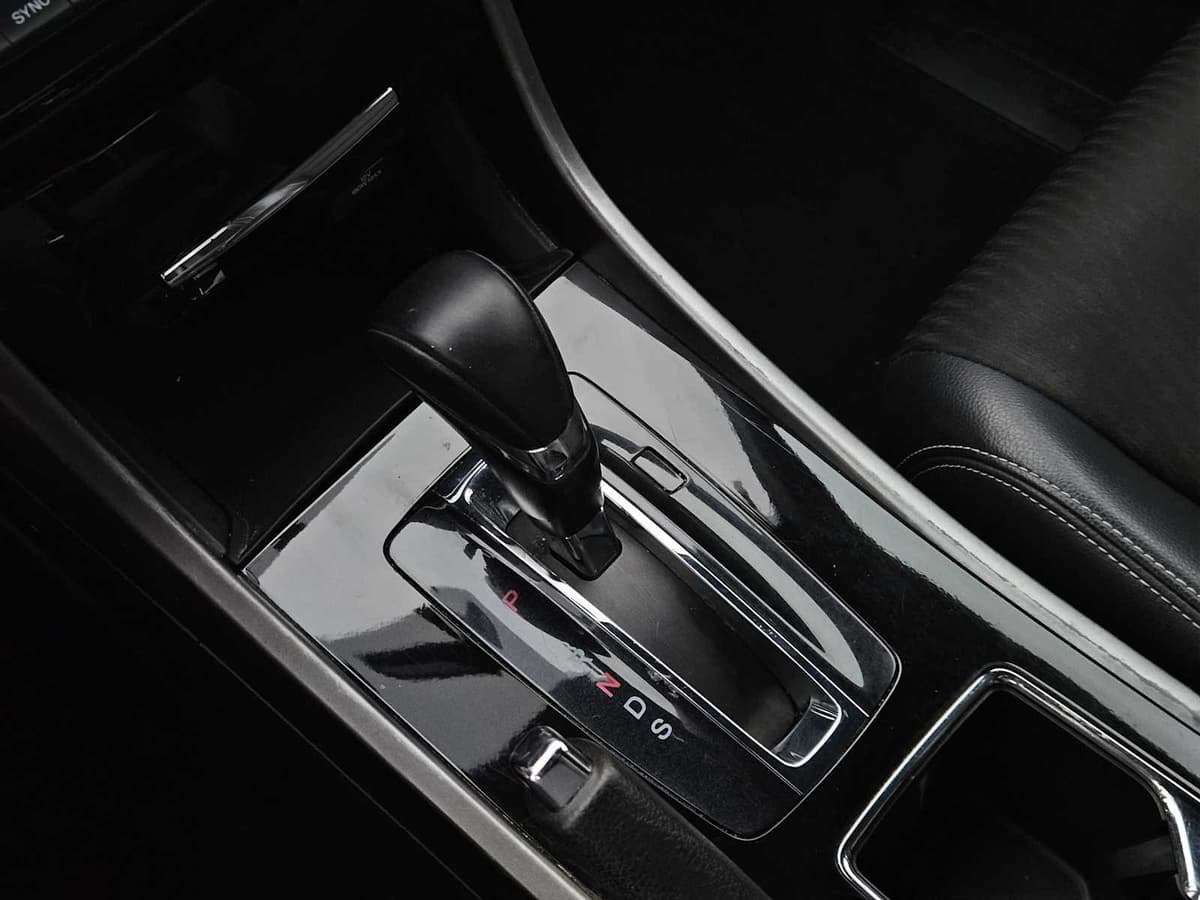 2017 Honda Accord Sedan - Image 20