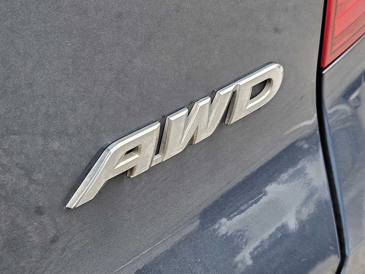 2020 Honda Pilot - Image 12