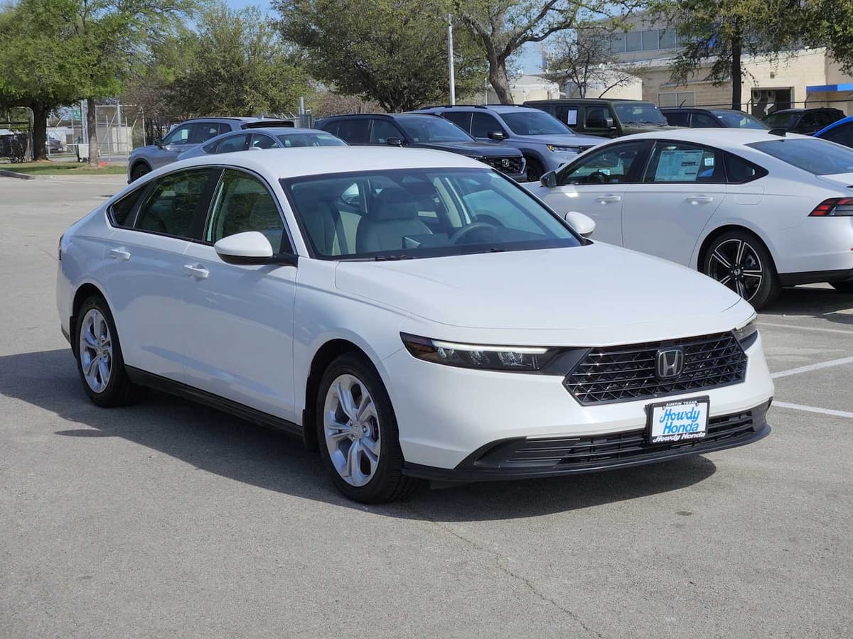 2023 Honda Accord - Image 3