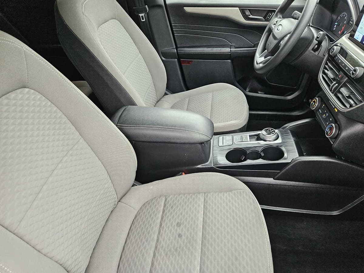 2022 Ford Escape - Image 14