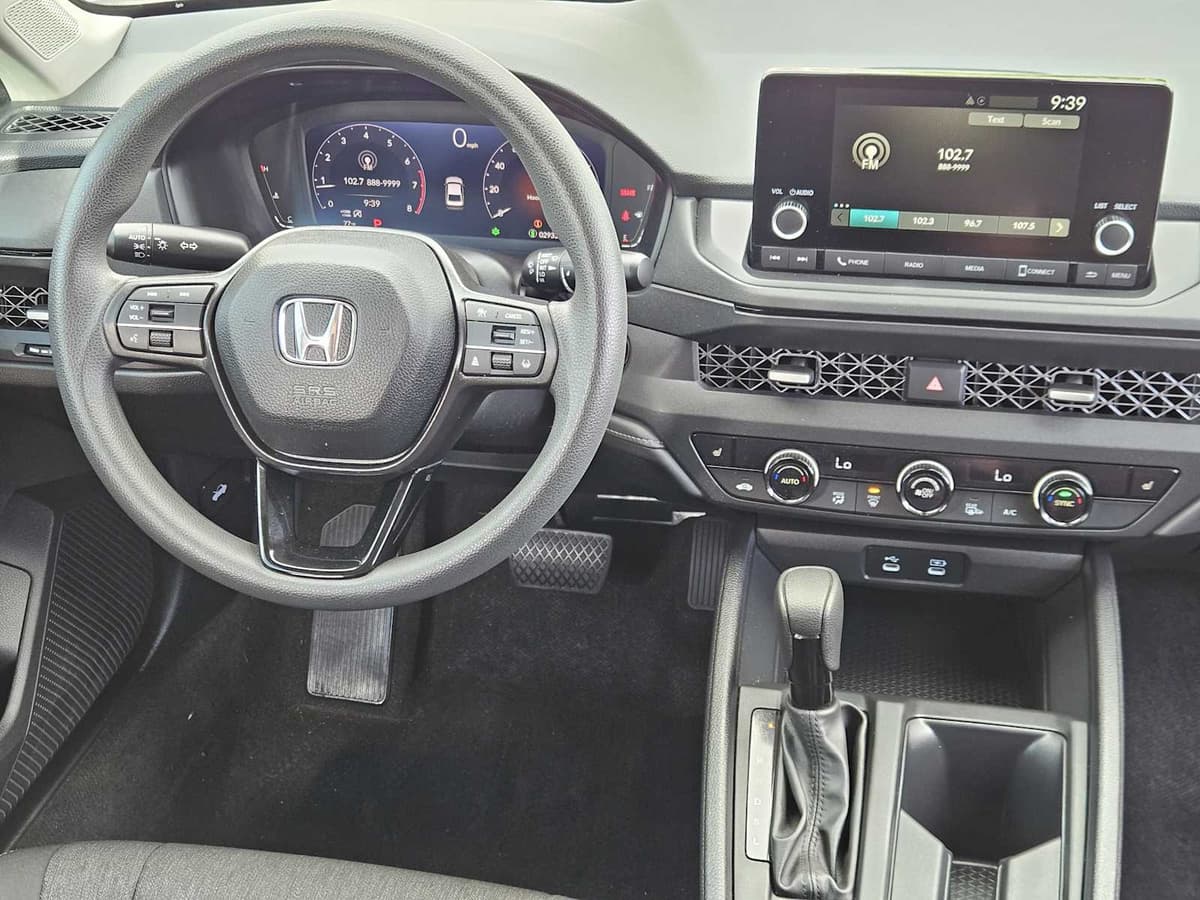 2024 Honda Accord - Image 24