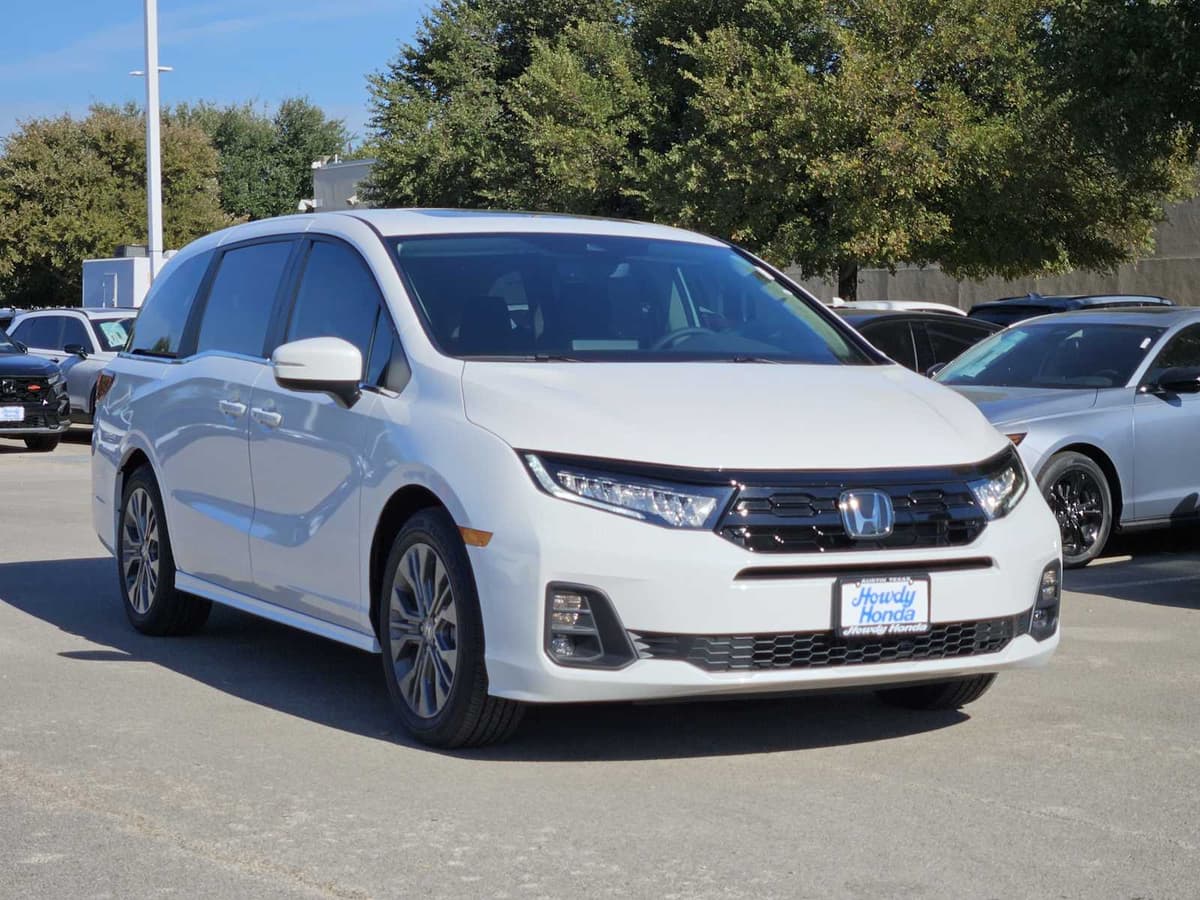 2026 Honda Odyssey - Image 3