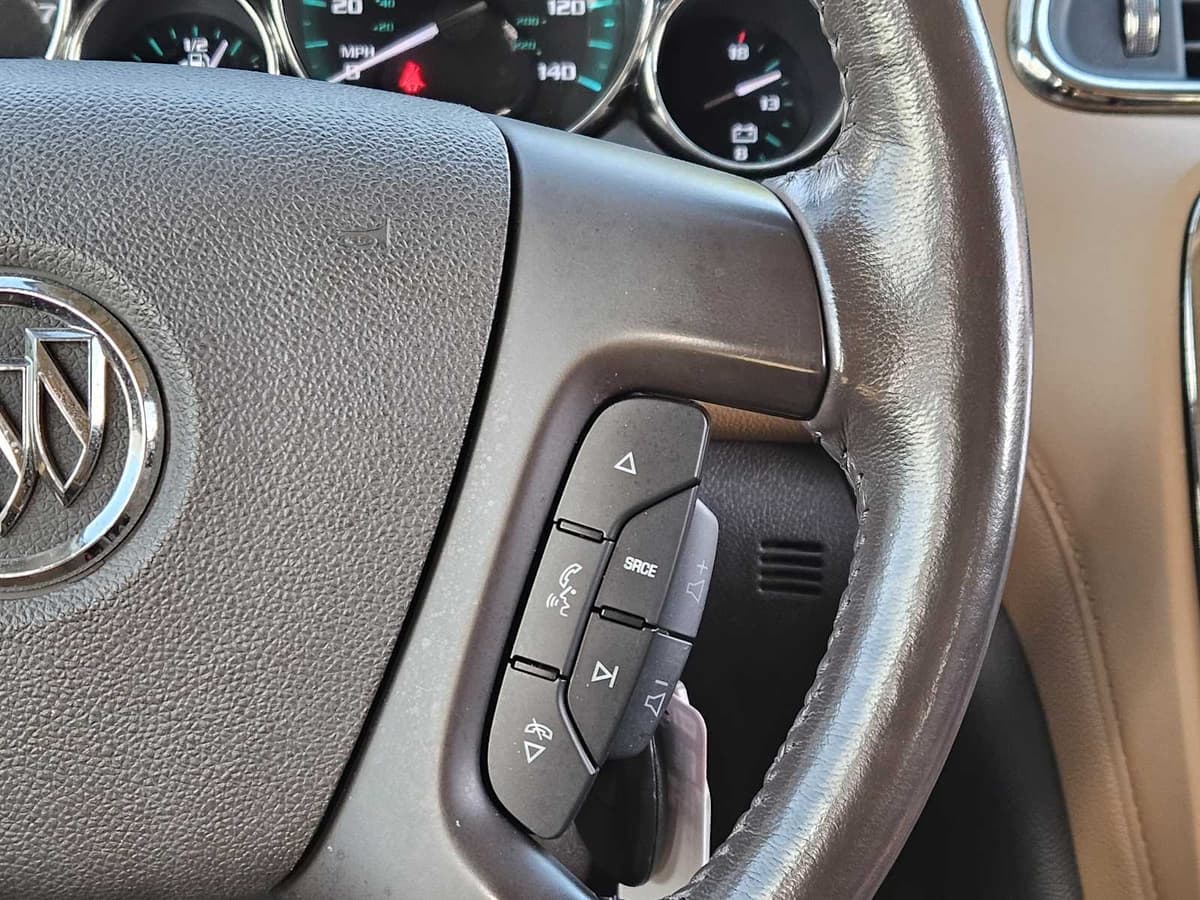 2015 Buick Enclave - Image 27