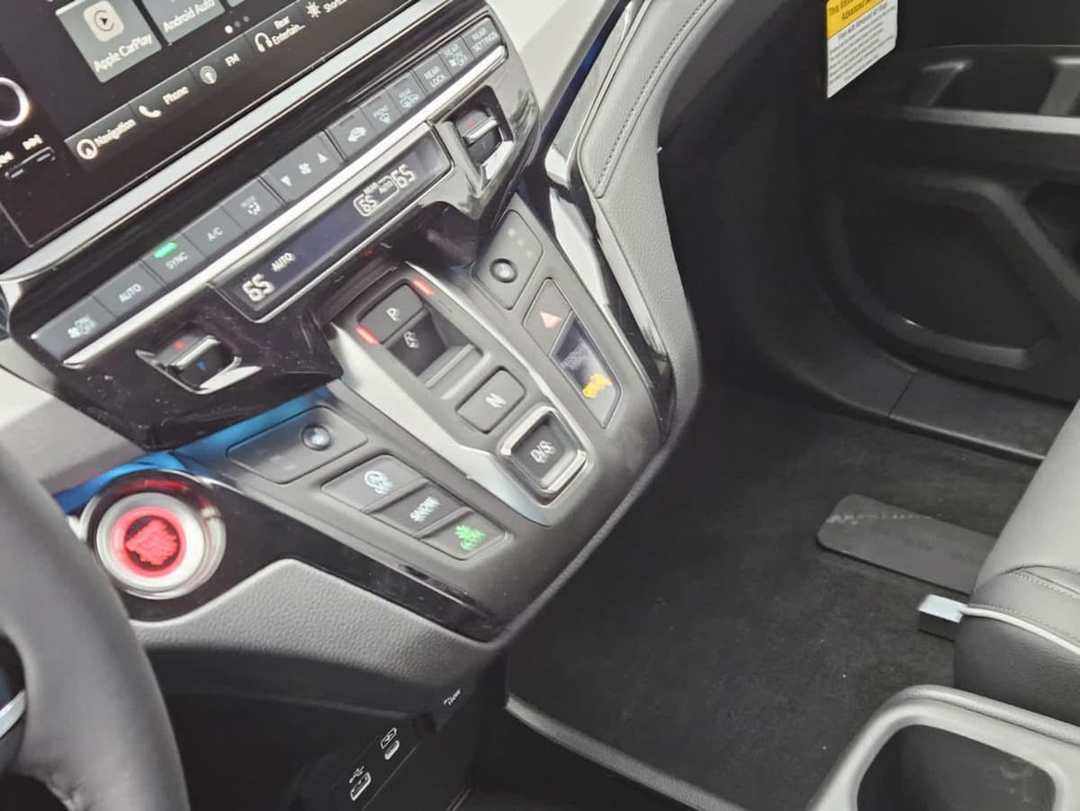2026 Honda Odyssey - Image 17