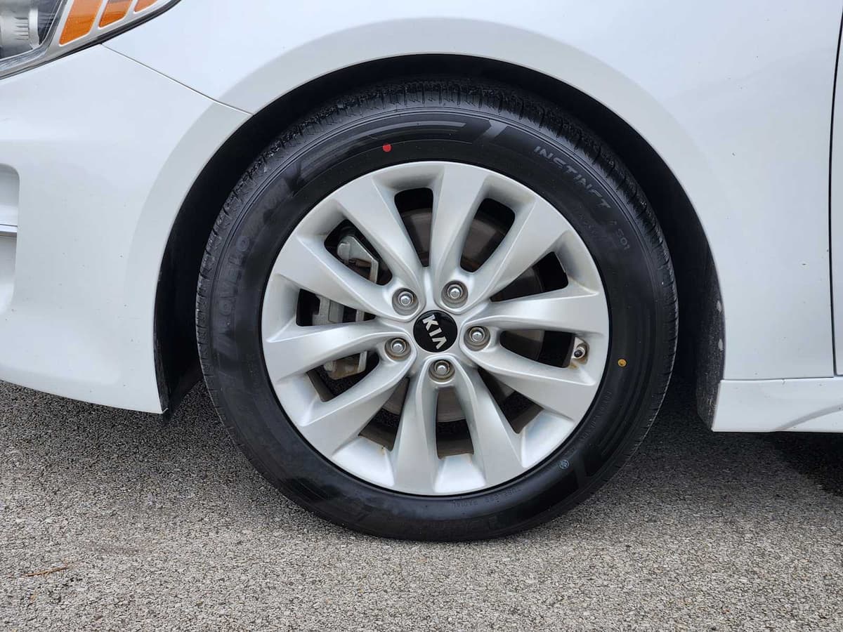 2018 Kia Optima - Image 9