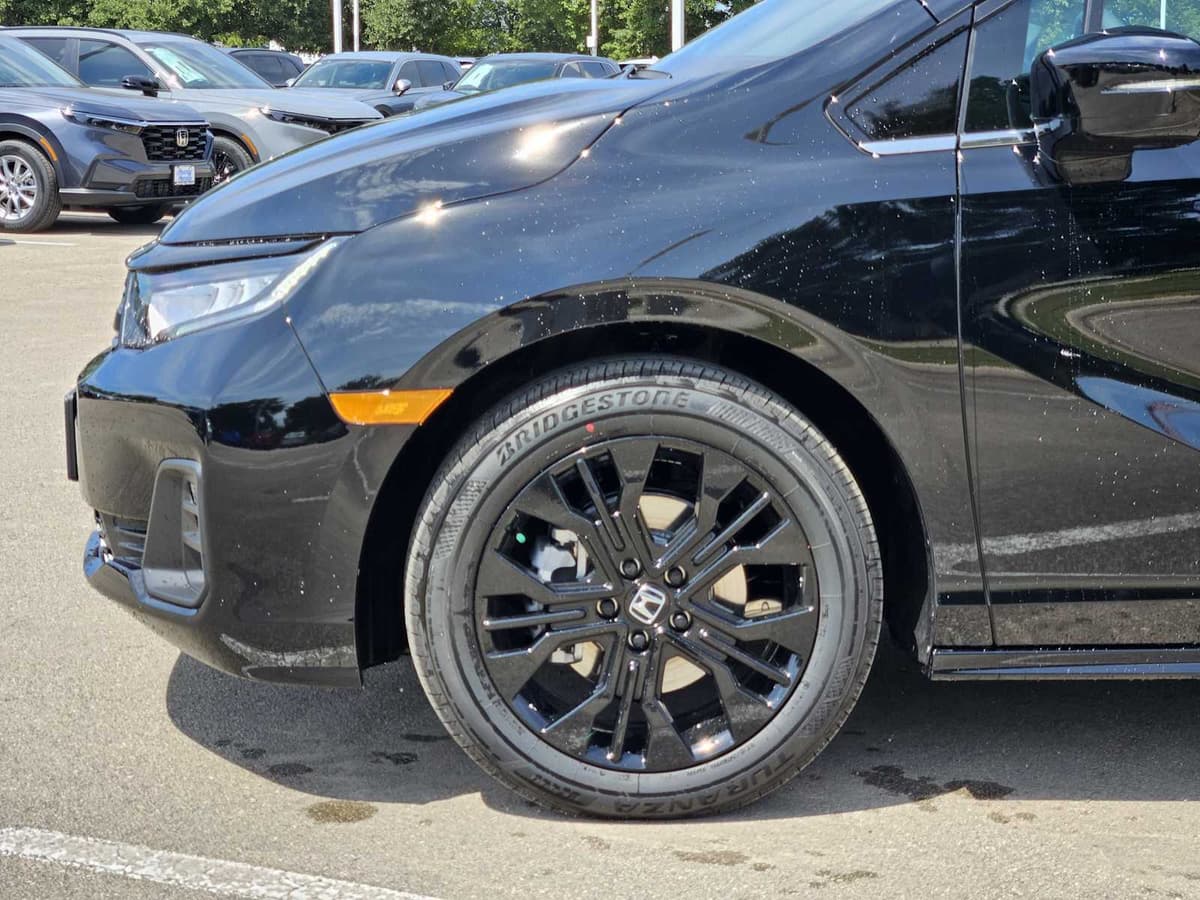 2026 Honda Odyssey - Image 7