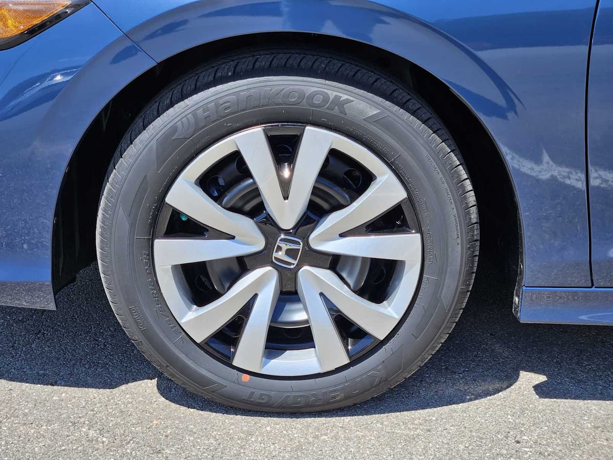 2026 Honda Civic - Image 9