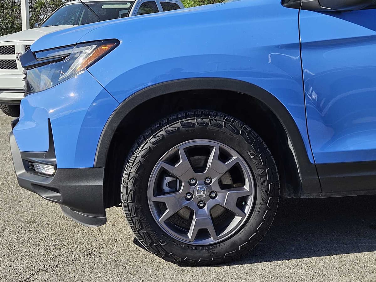 2024 Honda Passport - Image 8