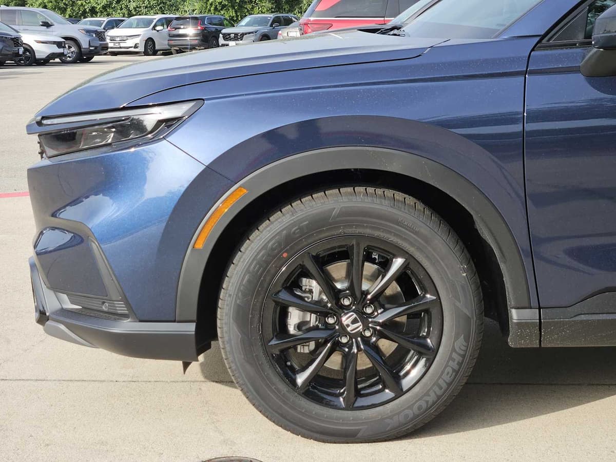 2026 Honda CR-V Hybrid - Image 8