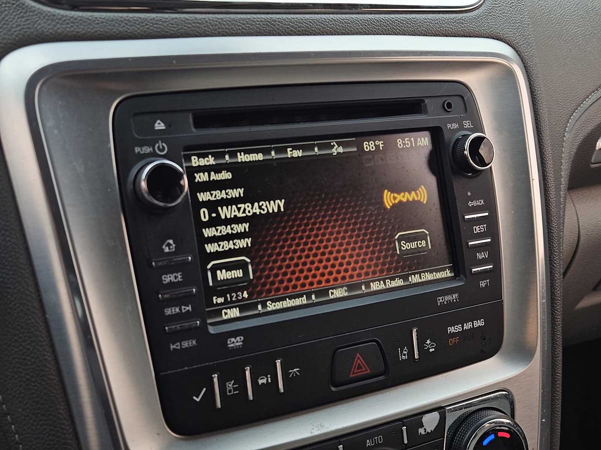 2015 GMC Acadia - Image 15