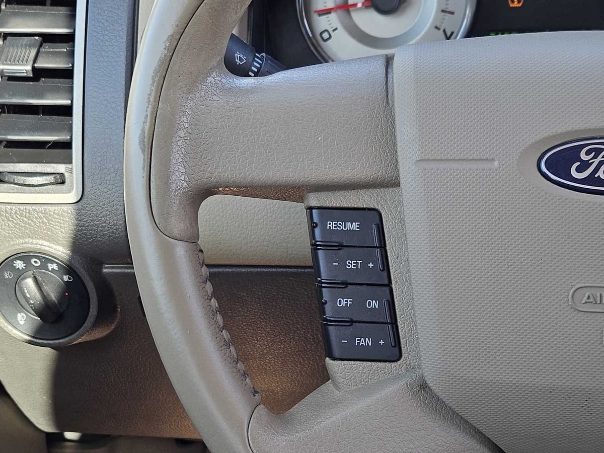 2007 Ford Edge - Image 26