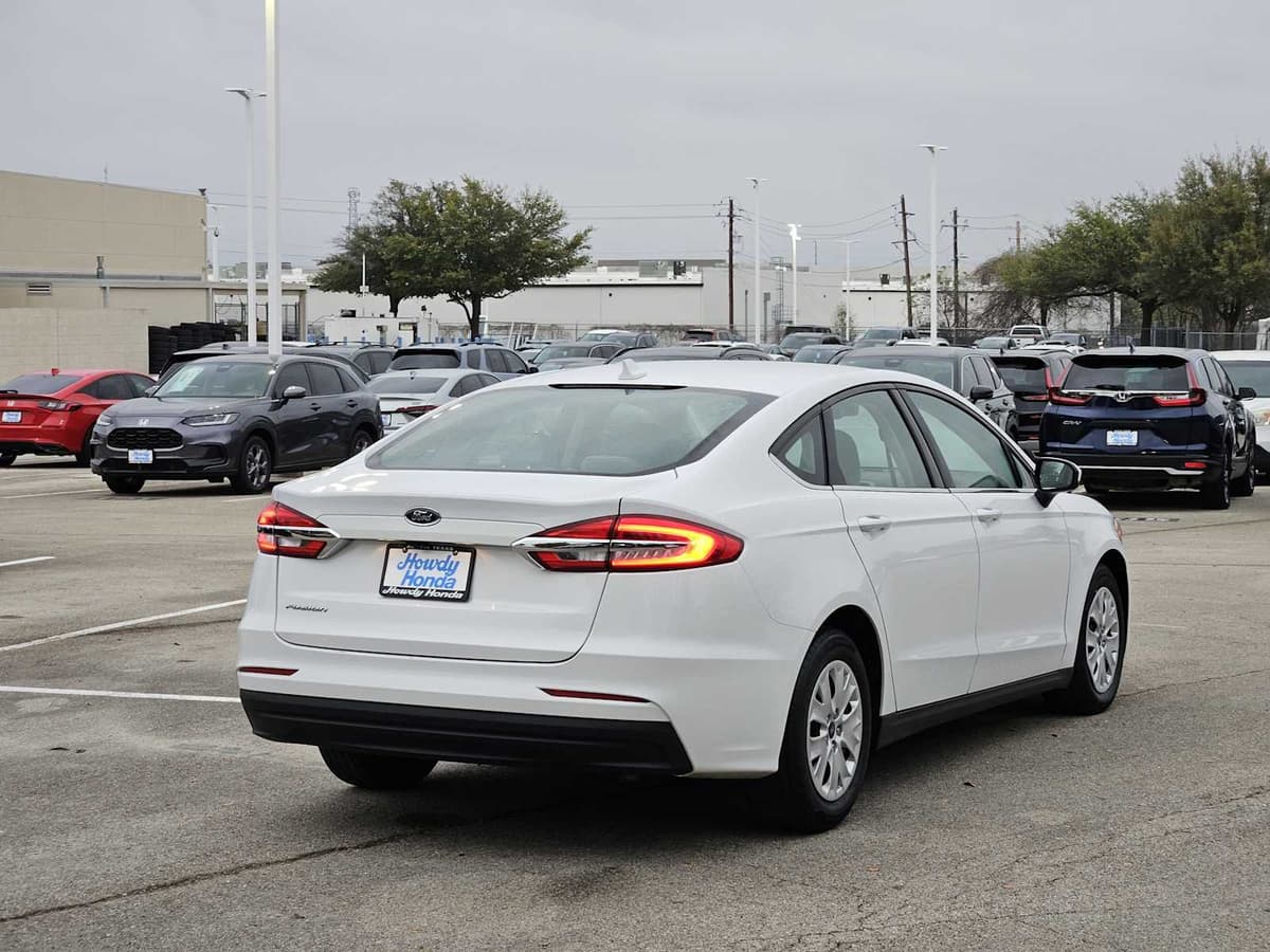 2020 Ford Fusion - Image 6