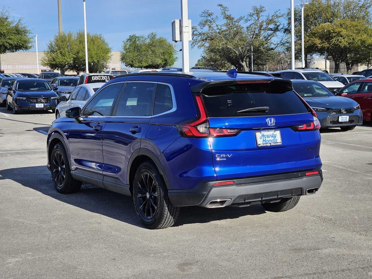 2024 Honda CR-V Hybrid - Image 5