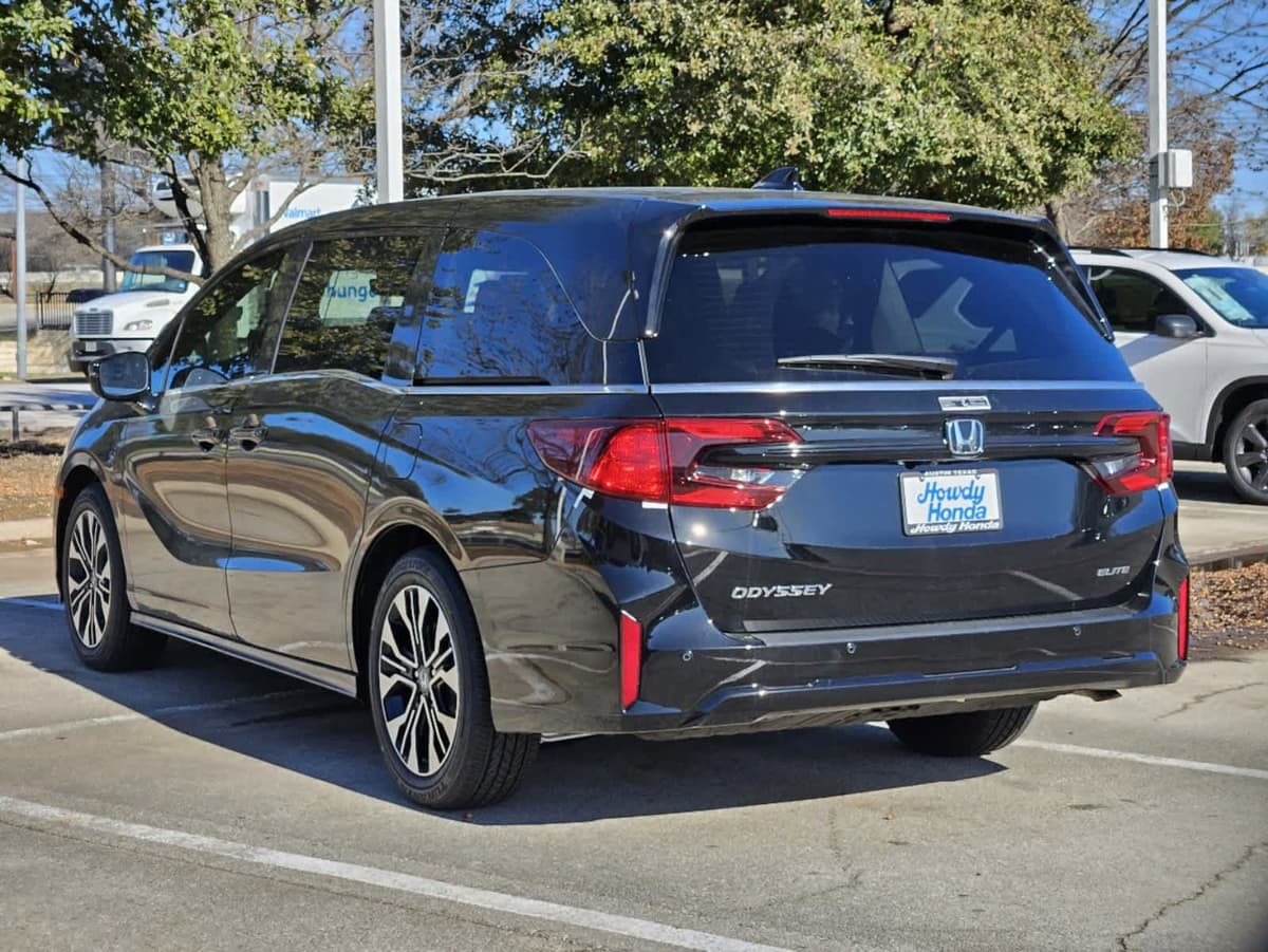 2026 Honda Odyssey - Image 6