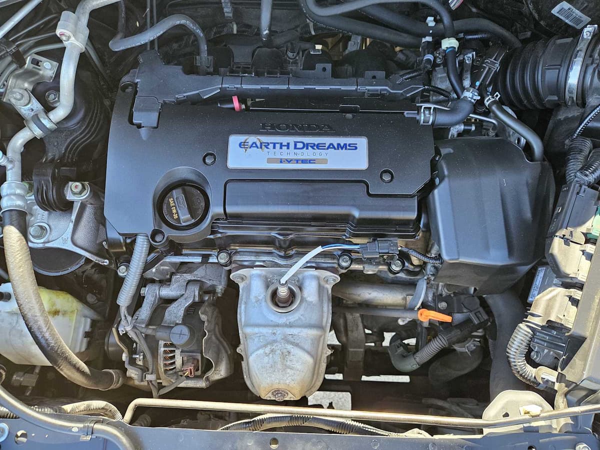 2015 Honda CR-V - Image 30