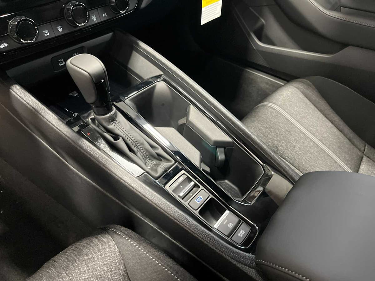 2026 Honda Accord Hybrid - Image 23