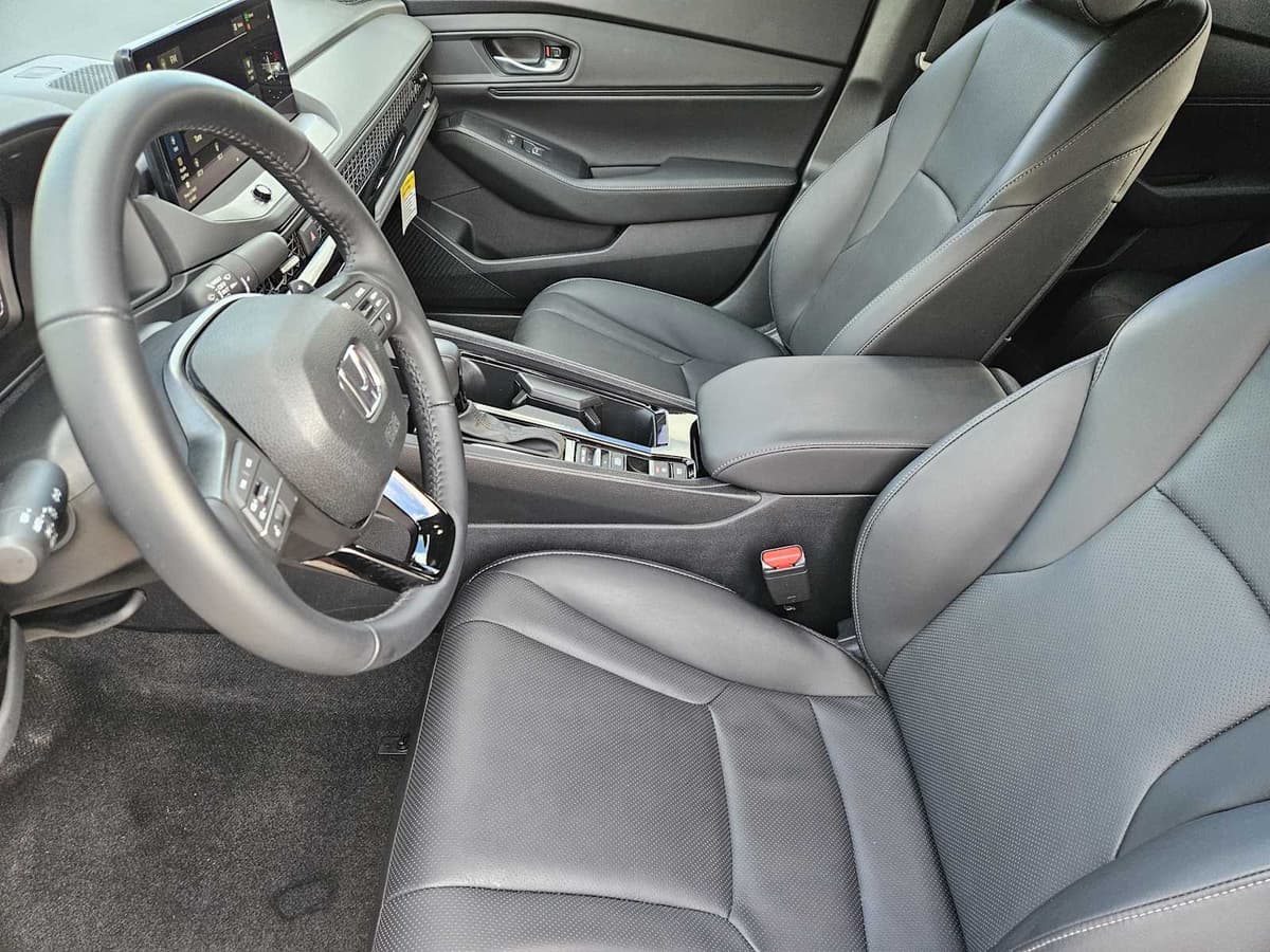 2025 Honda Accord - Image 13