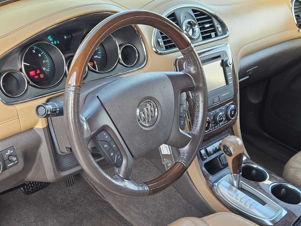 2015 Buick Enclave - Image 2