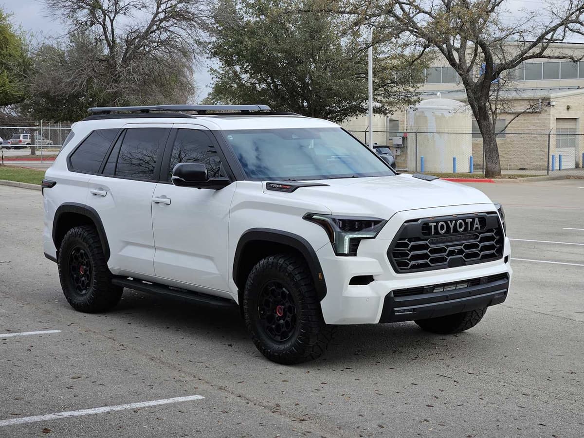 2024 Toyota Sequoia - Image 3