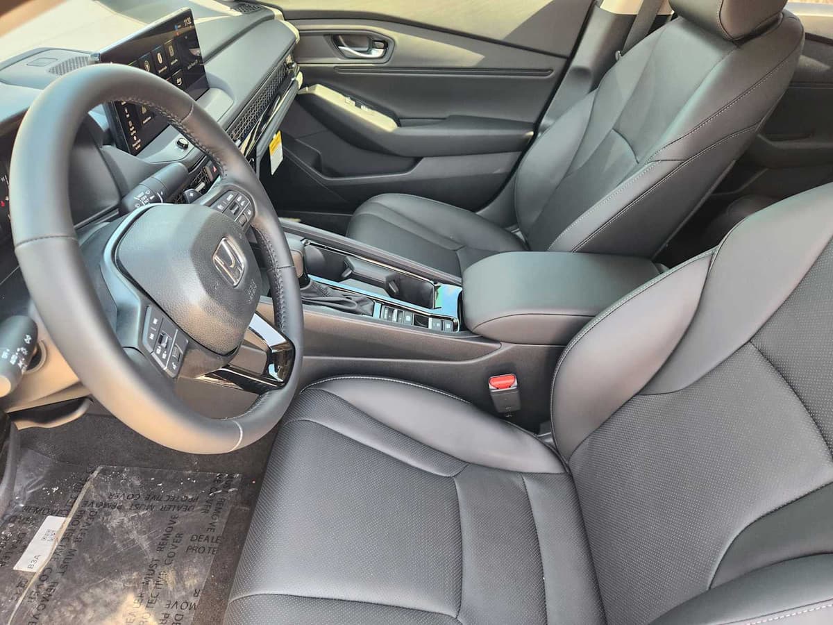 2026 Honda Accord Hybrid - Image 12