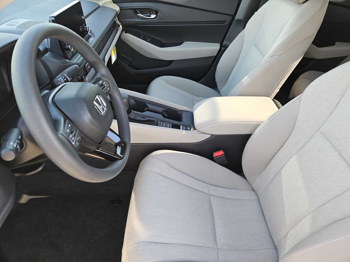 2025 Honda Accord - Image 12