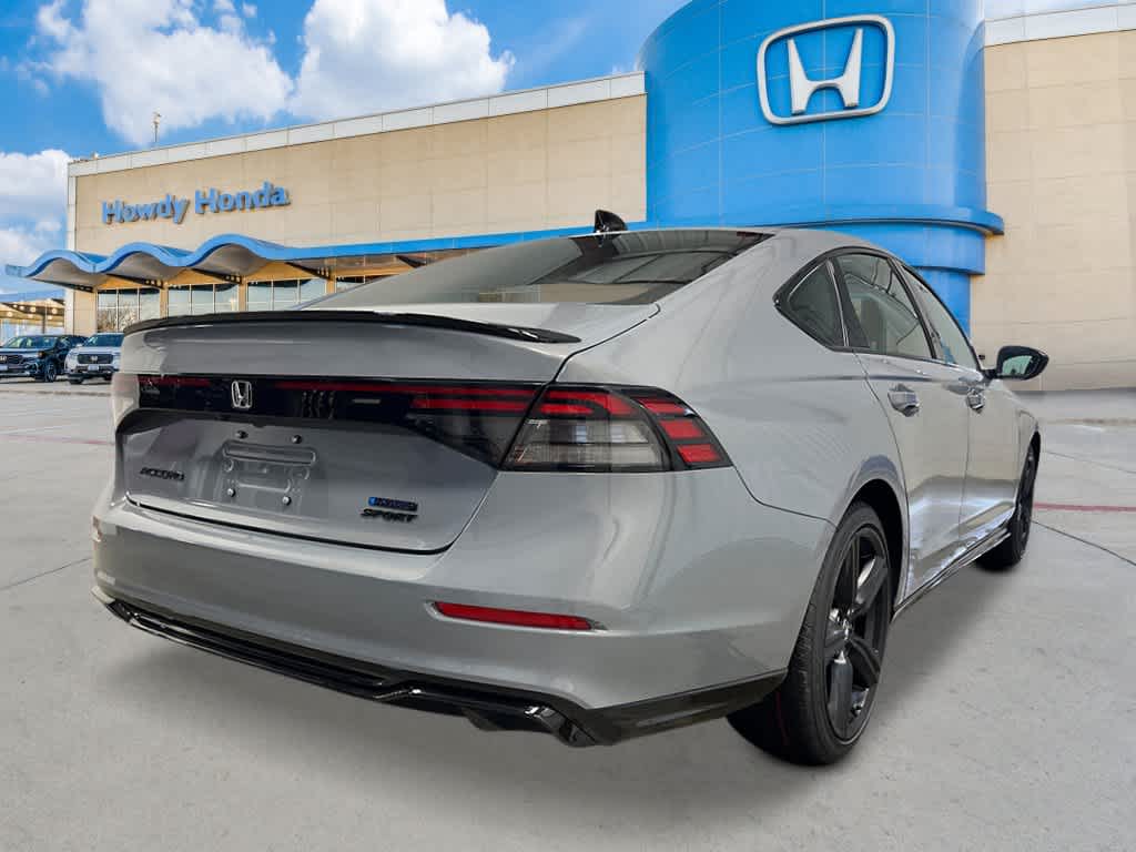 2026 Honda Accord Hybrid - Image 5