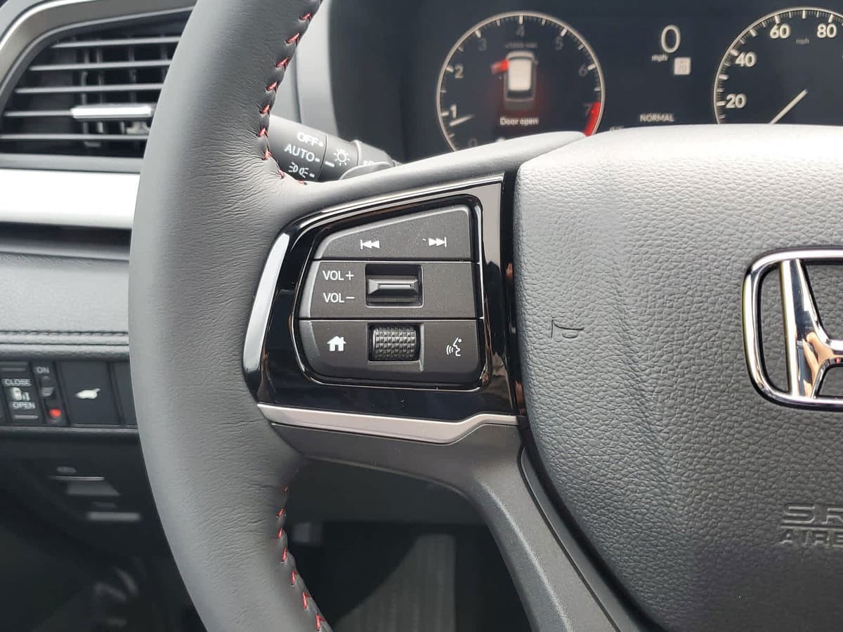 2026 Honda Odyssey - Image 15