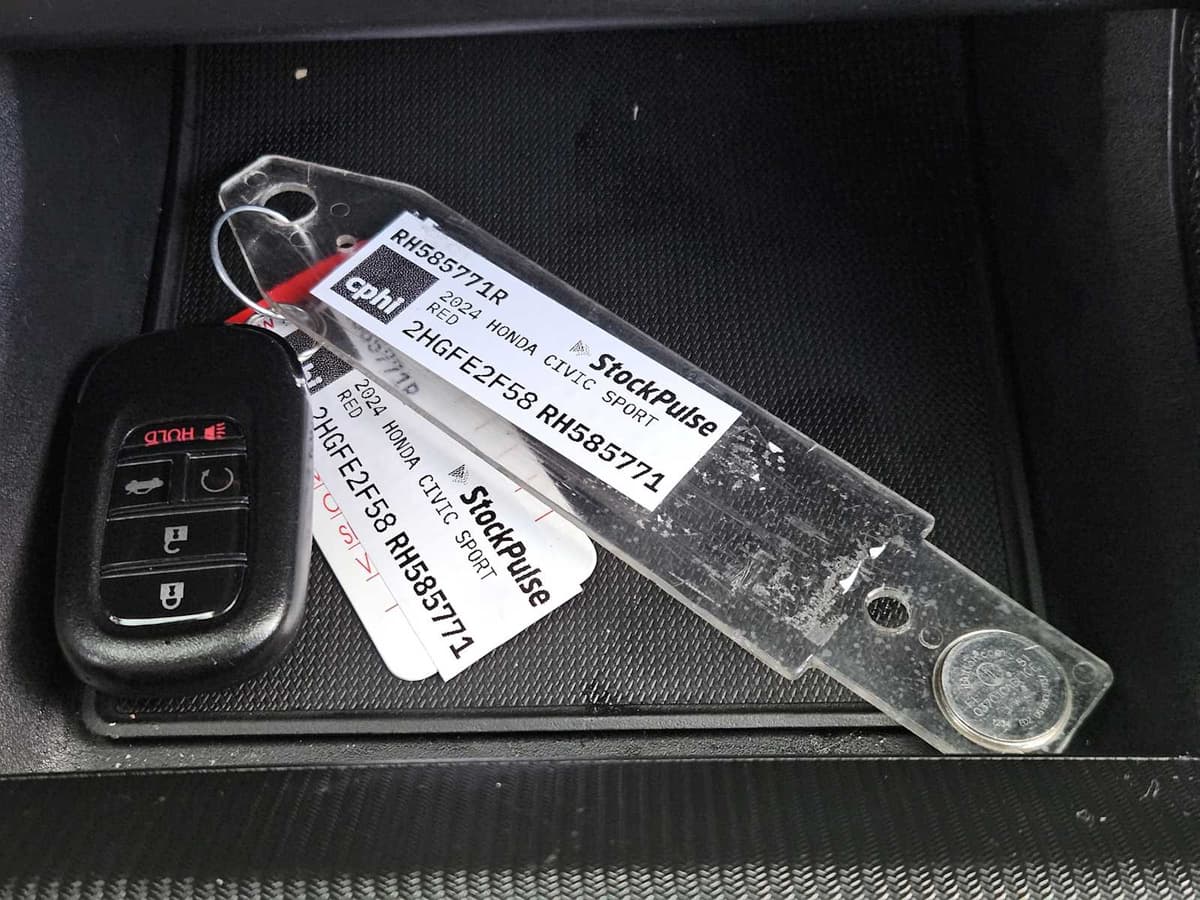 2024 Honda Civic - Image 31