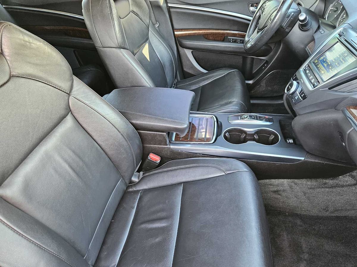 2017 Acura MDX - Image 12