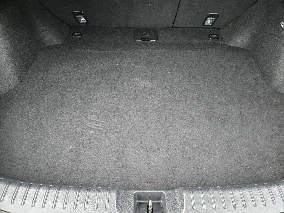 2019 Honda Civic Hatchback - Image 31