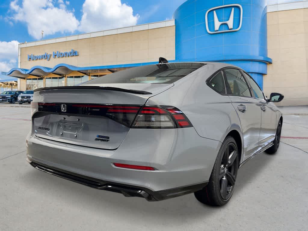 2026 Honda Accord Hybrid - Image 5