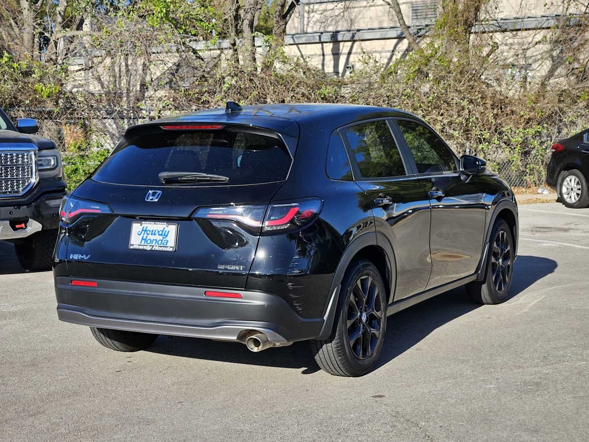 2023 Honda HR-V - Image 6