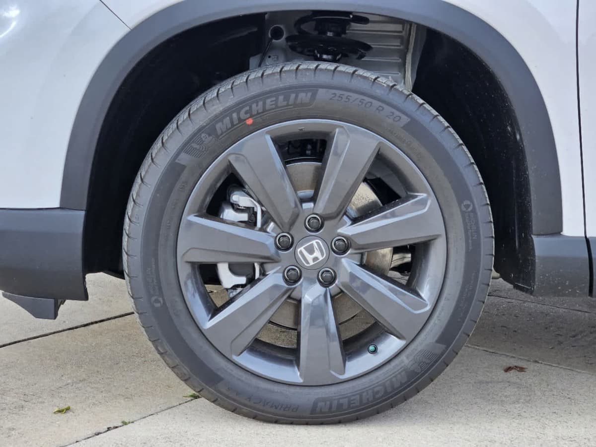 2025 Honda Pilot - Image 9