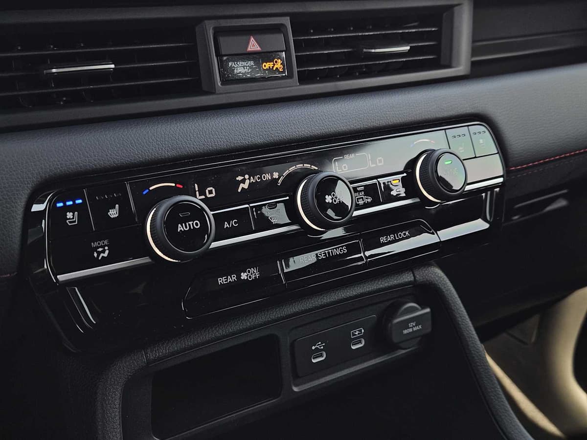 2026 Honda Pilot - Image 16