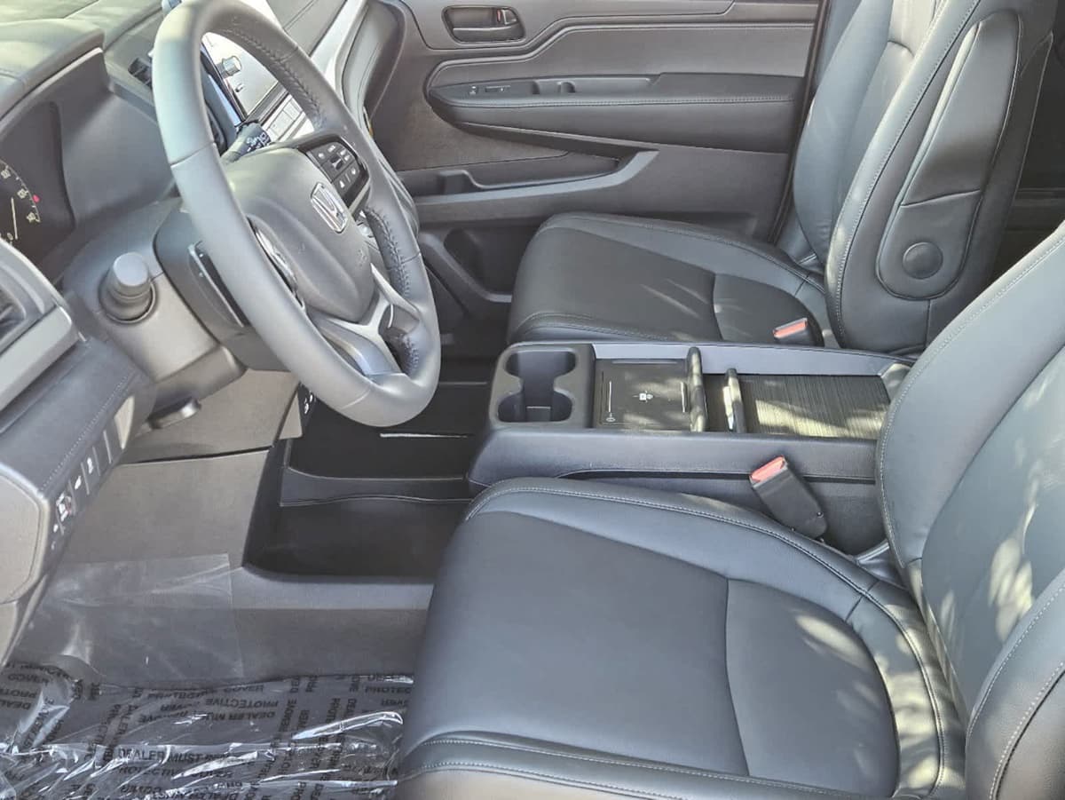 2026 Honda Odyssey - Image 11